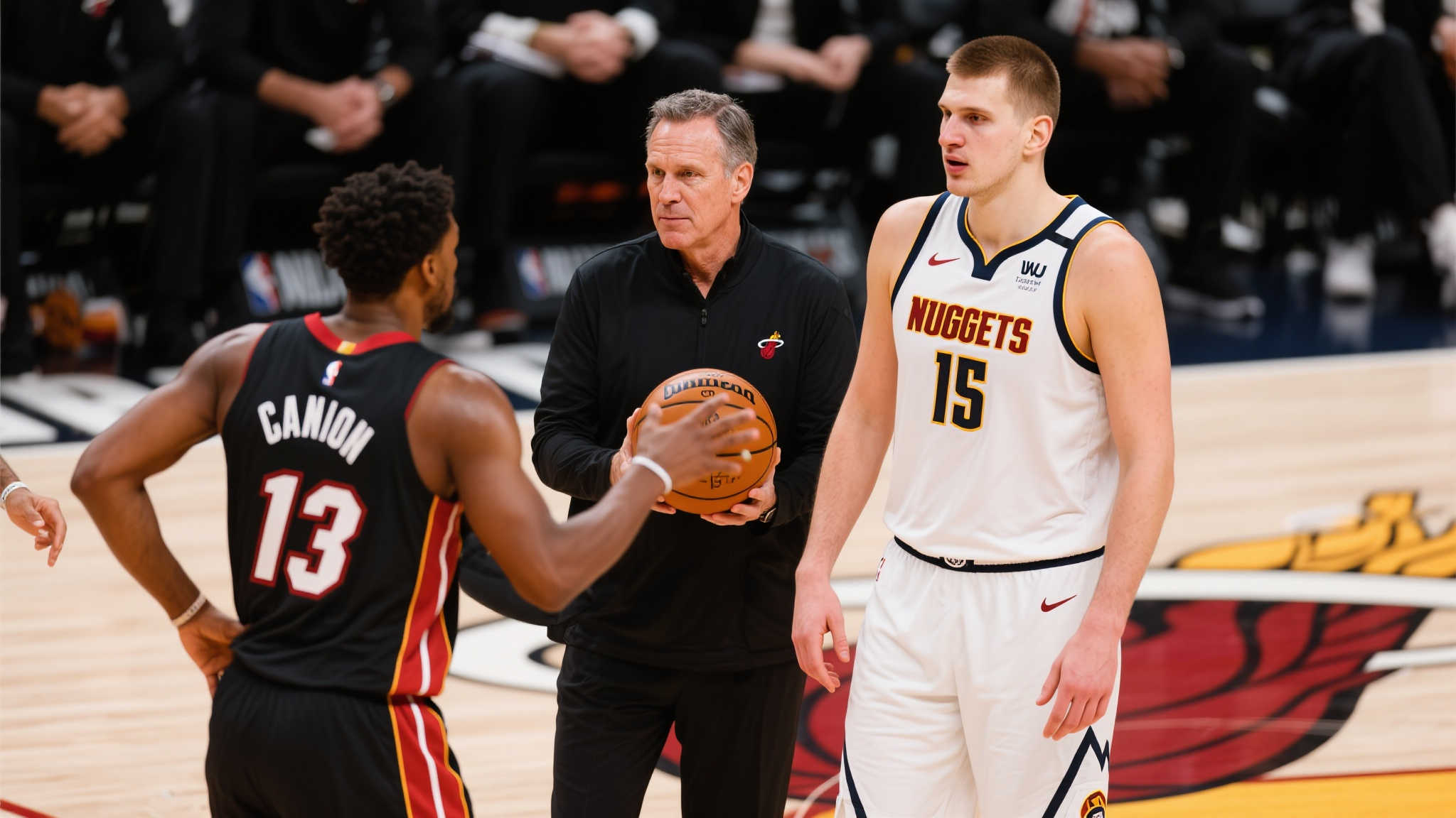 并以他独特 并以他独特